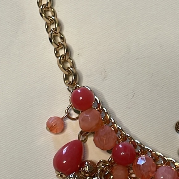 NWT New Directions Grape Cluster Fashion Statement Necklace Gold Tone Coral - Picture 3 of 6